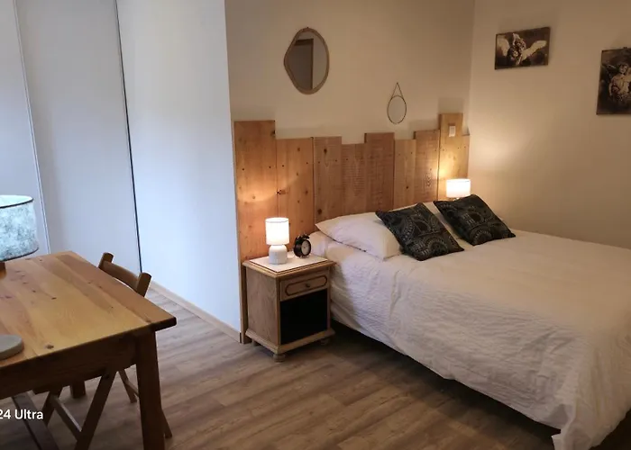 Le Refuge Des Sapins *